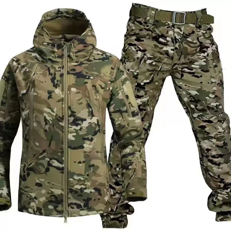 Outdoor Soft Shell Stormsuit Men's Autumn And Winter Plush Warm Coat Mountaineering Waterproof And Windproof Ski Cycling Suit