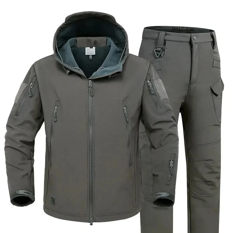 Outdoor Soft Shell Stormsuit Men's Autumn And Winter Plush Warm Coat Mountaineering Waterproof And Windproof Ski Cycling Suit