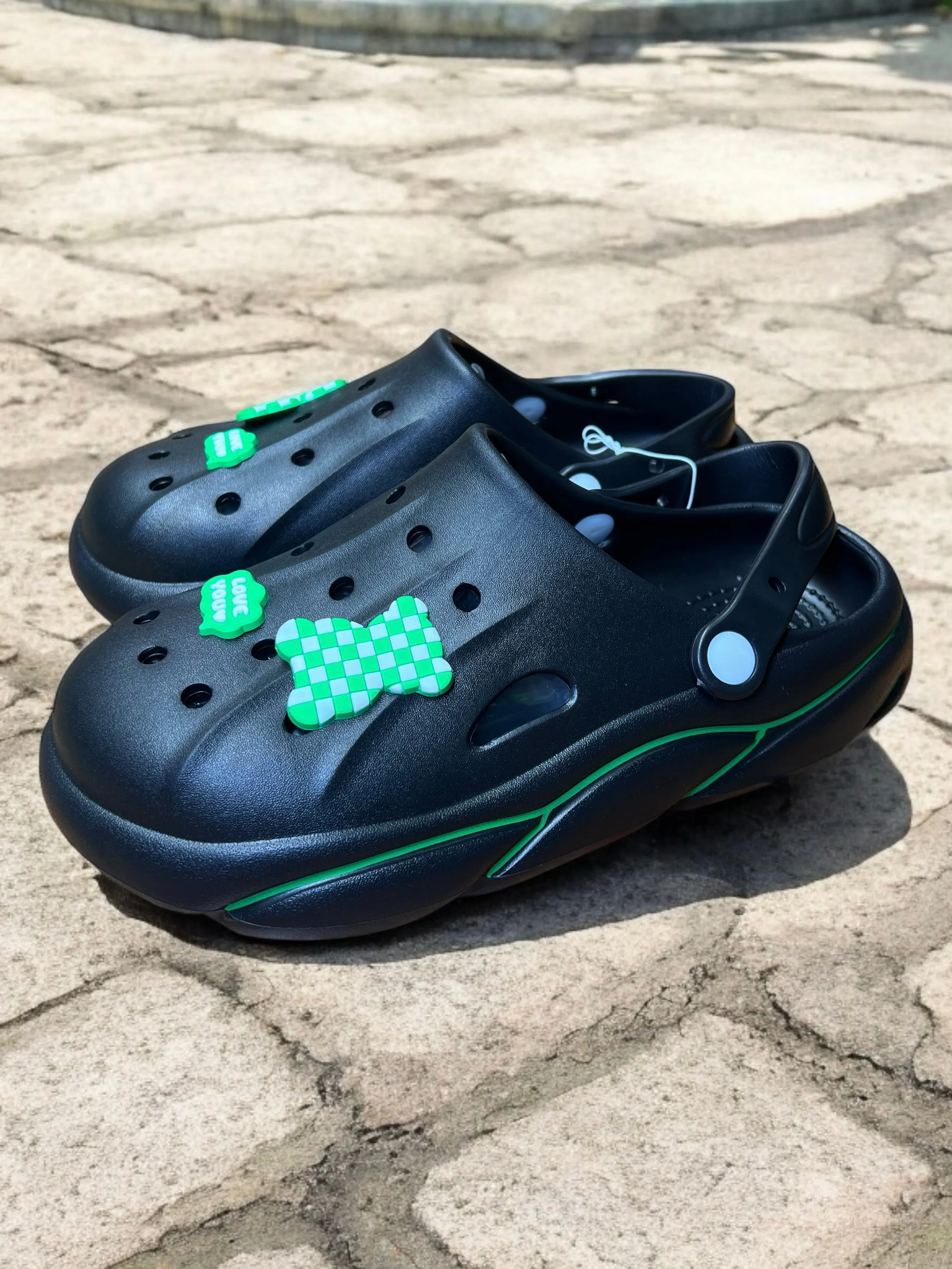 Trendy Slip-On Crocs with Checkerboard Charm and “Love You” Accent