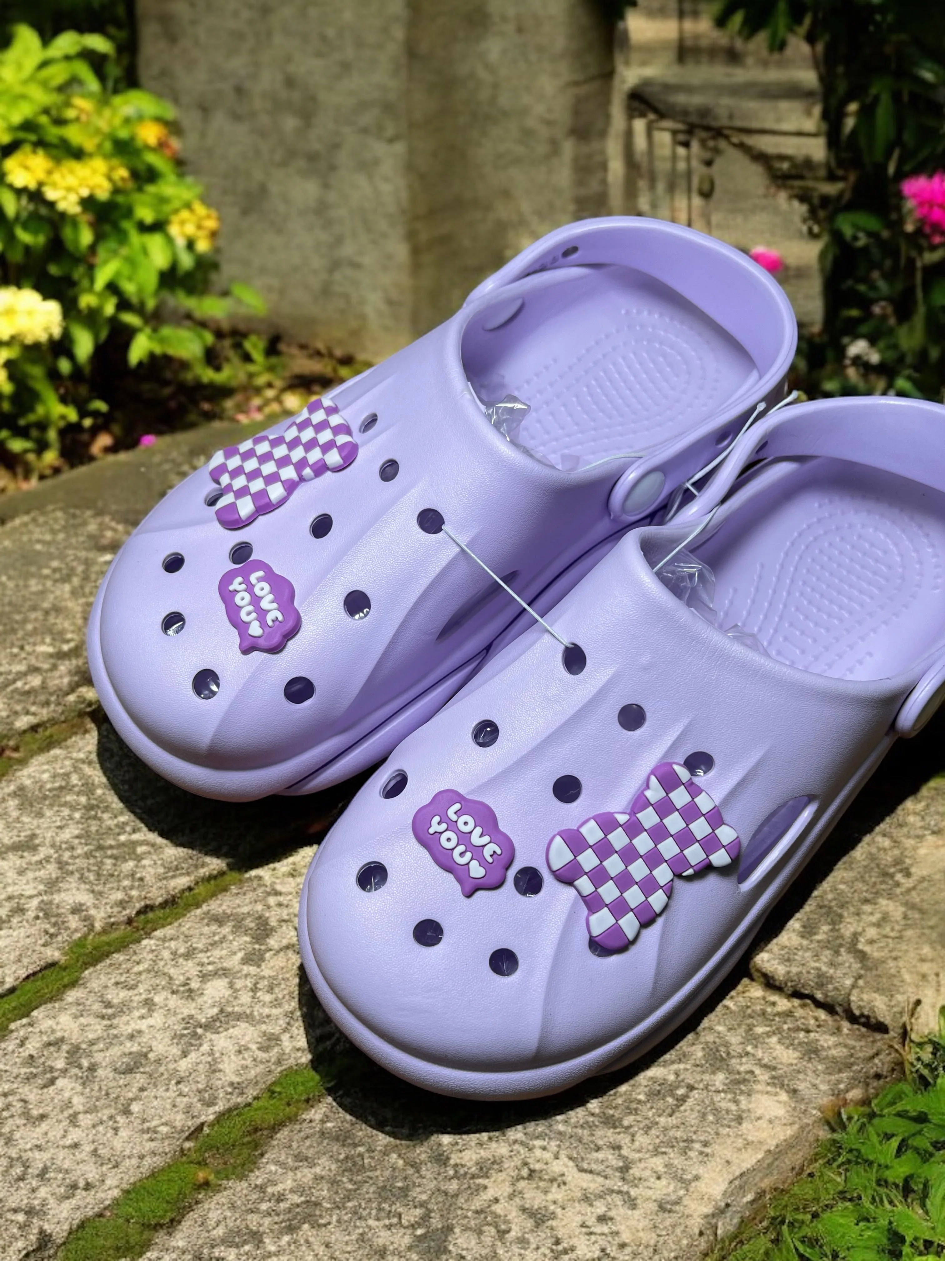Trendy Slip-On Crocs with Checkerboard Charm and “Love You” Accent